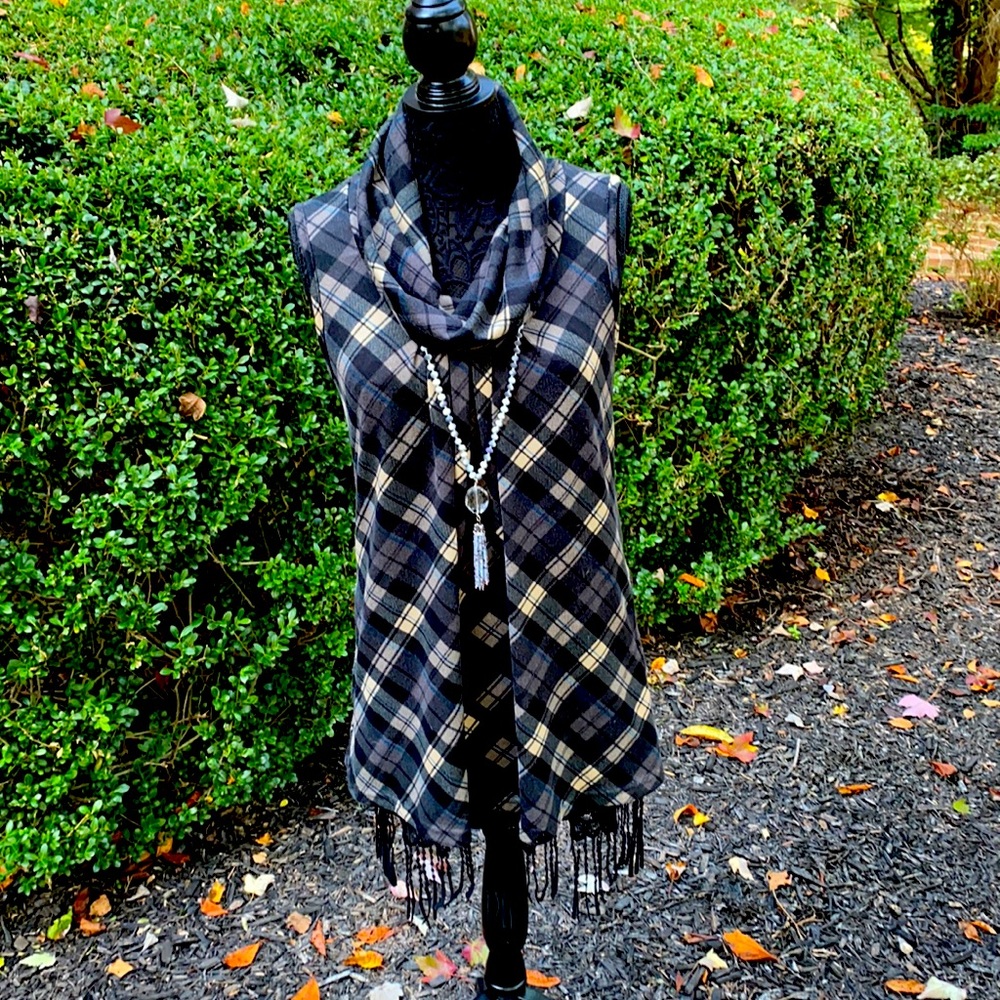 Gray cowl neck  plaid tunic/dress.